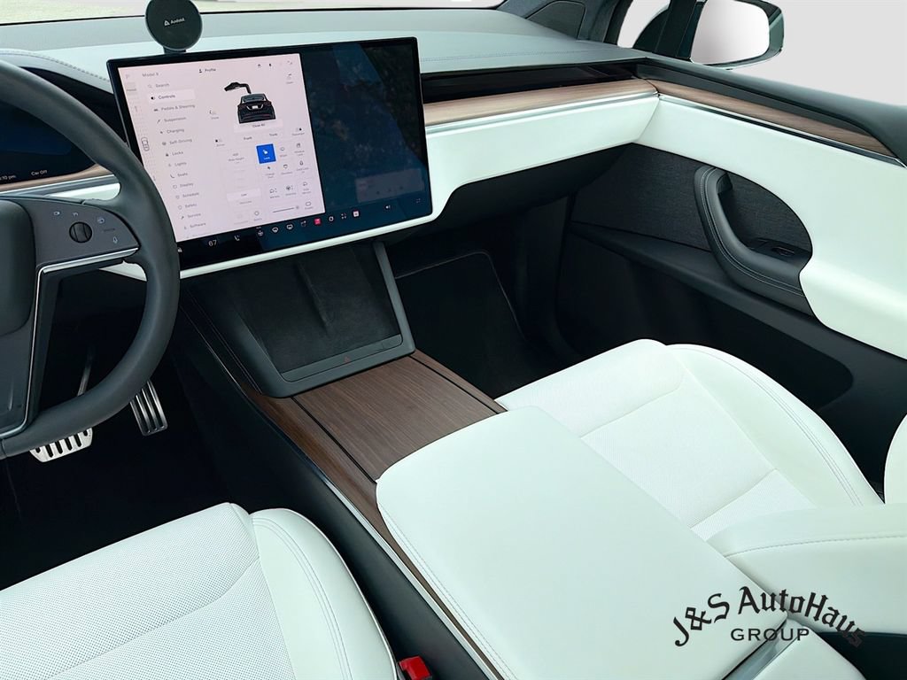 Used 2024 Tesla Model X AWD/4WD image 30