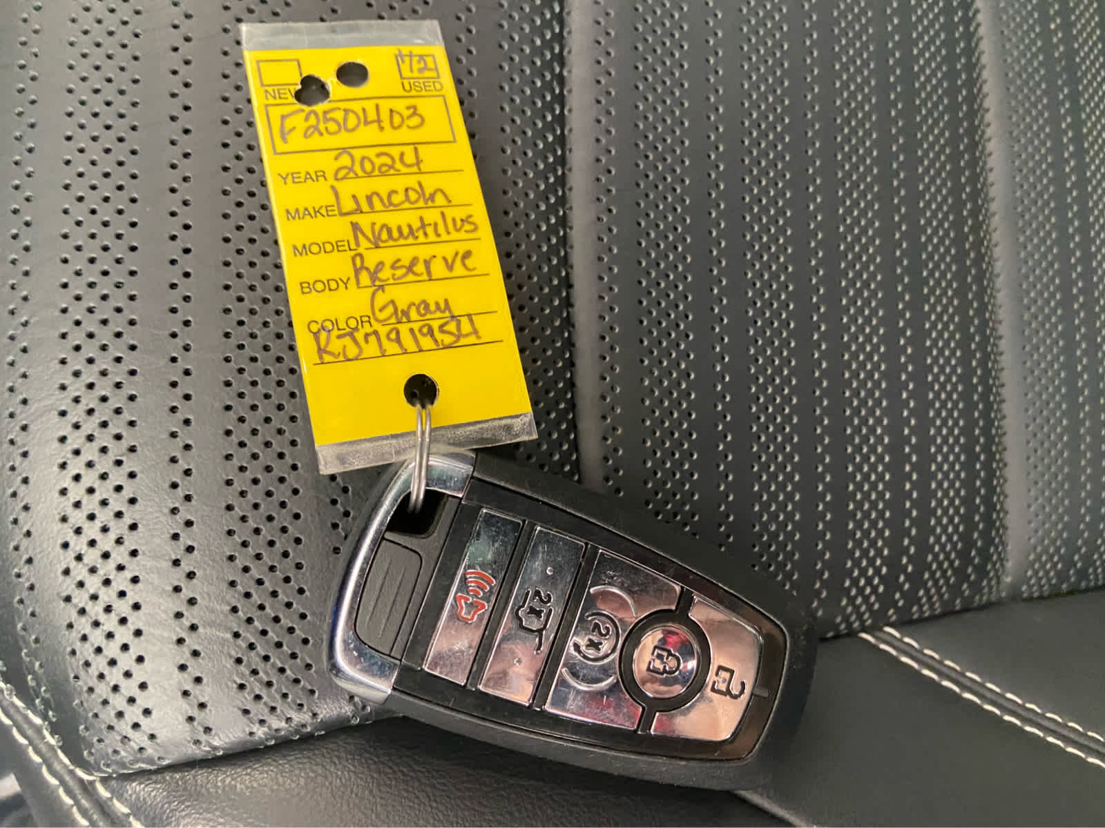 Used 2024 Lincoln Nautilus Reserve w/ Equipment Group 202A image 44