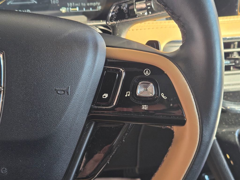 Used 2022 Lincoln Corsair Reserve w/ Equipment Group 201A image 15