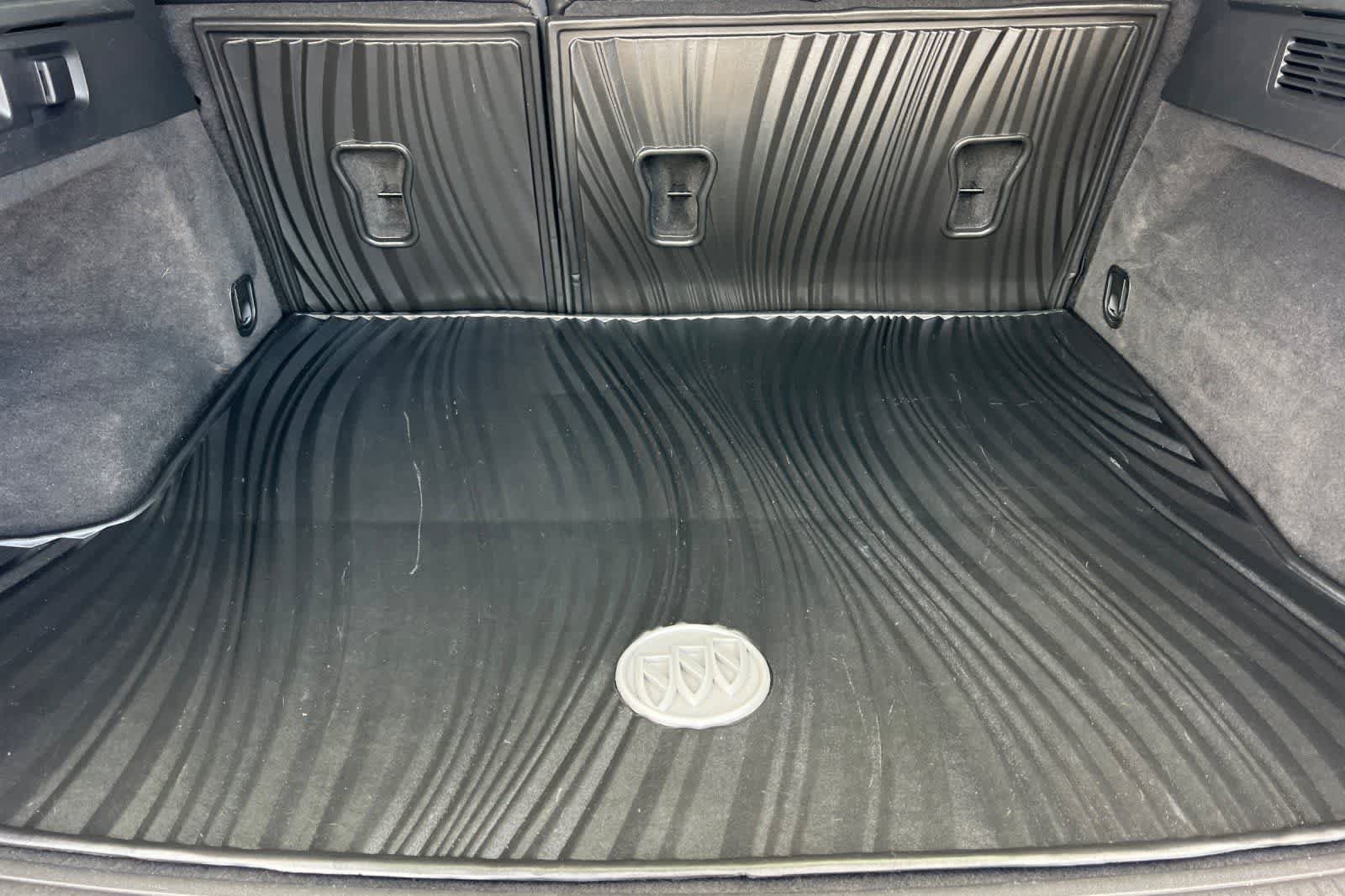 Used 2023 Buick Envision Essence FWD image 18