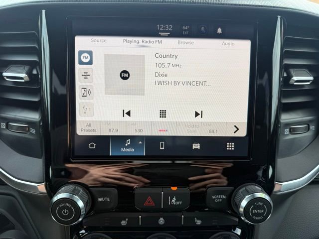 New 2026 RAM 1500 4x4 Crew Cab image 20
