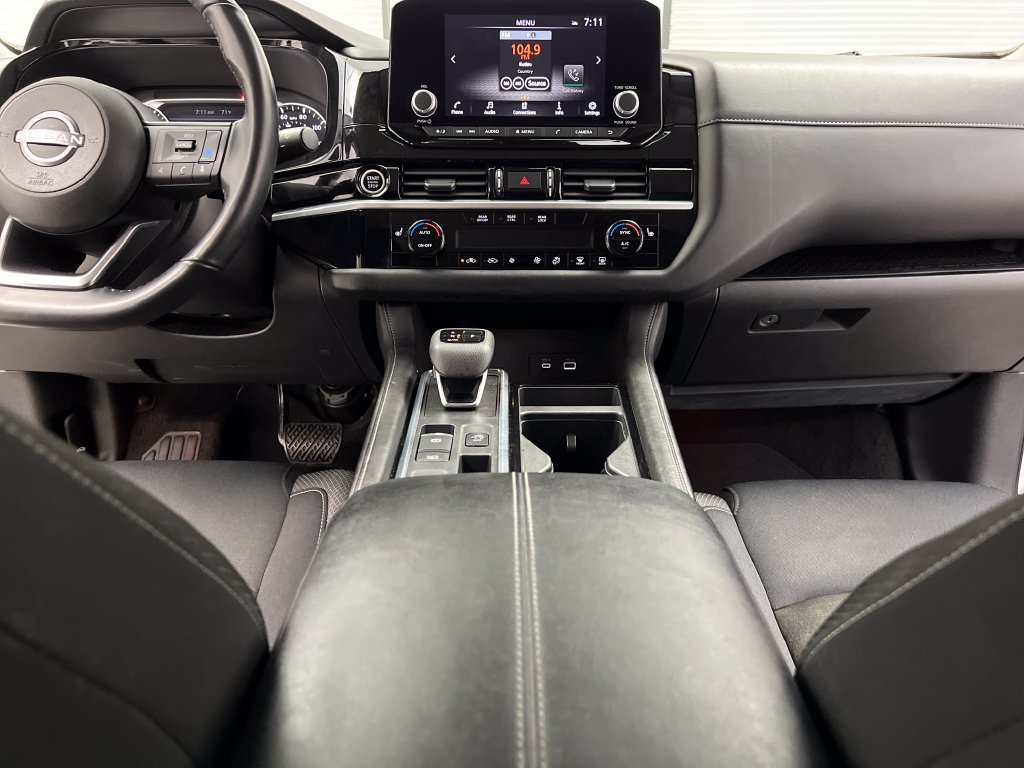 Used 2024 Nissan Pathfinder SV FWD image 45