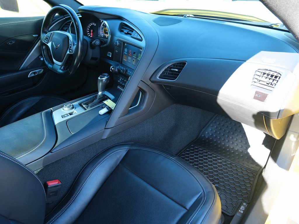 Used 2019 Chevrolet Corvette Grand Sport w/ Carbon Flash Badge Package image 32