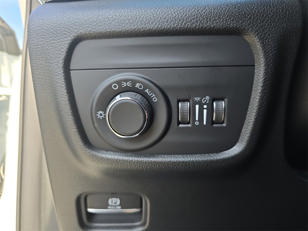 New 2025 Jeep Grand Cherokee Laredo image 26