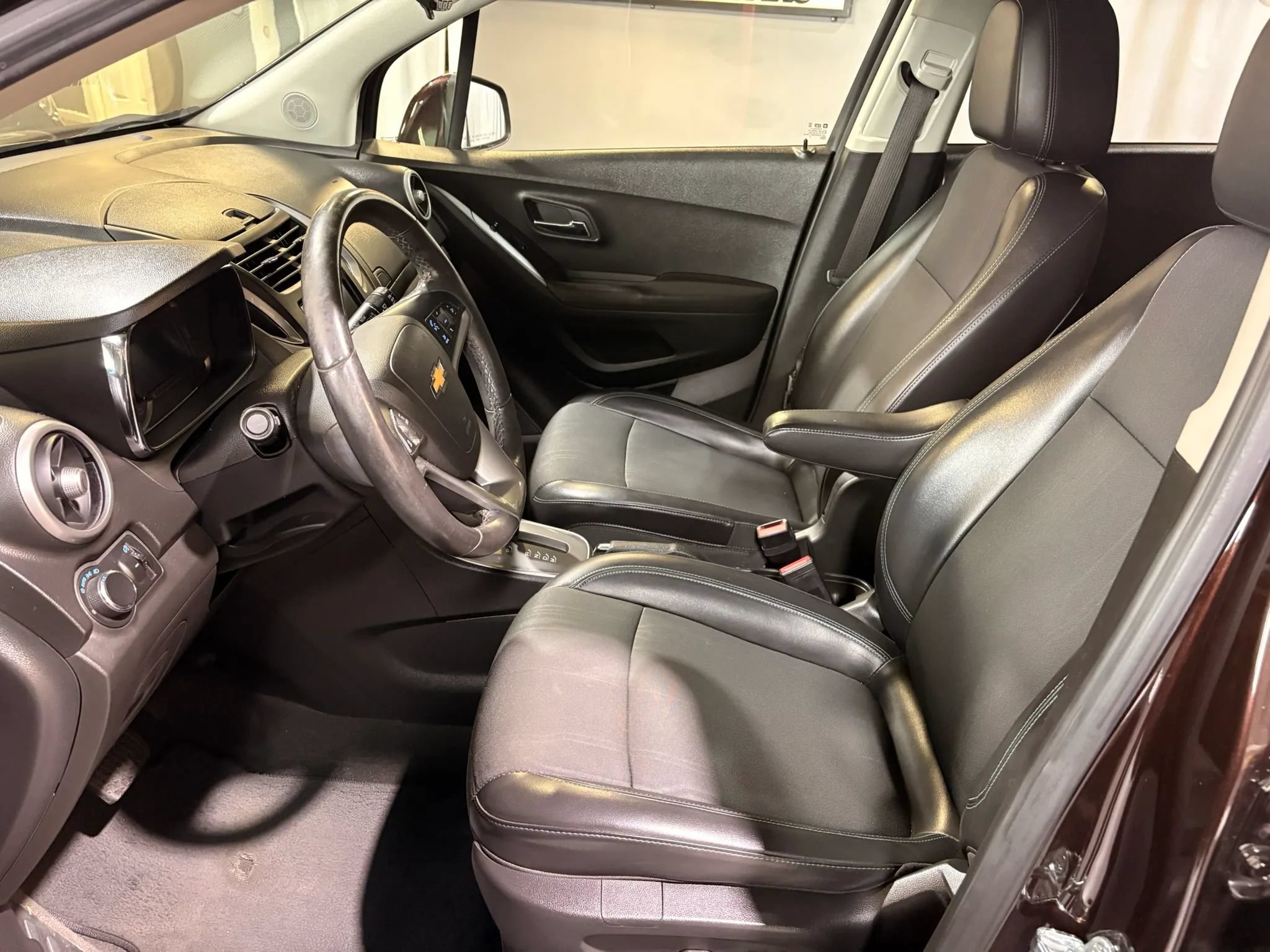 Used 2015 Chevrolet Trax LT w/ LT Plus Package AWD/4WD image 9