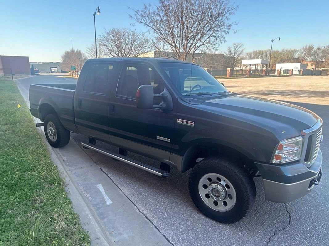 Used 2006 Ford F250 4x4 Crew Cab Super Duty image 4