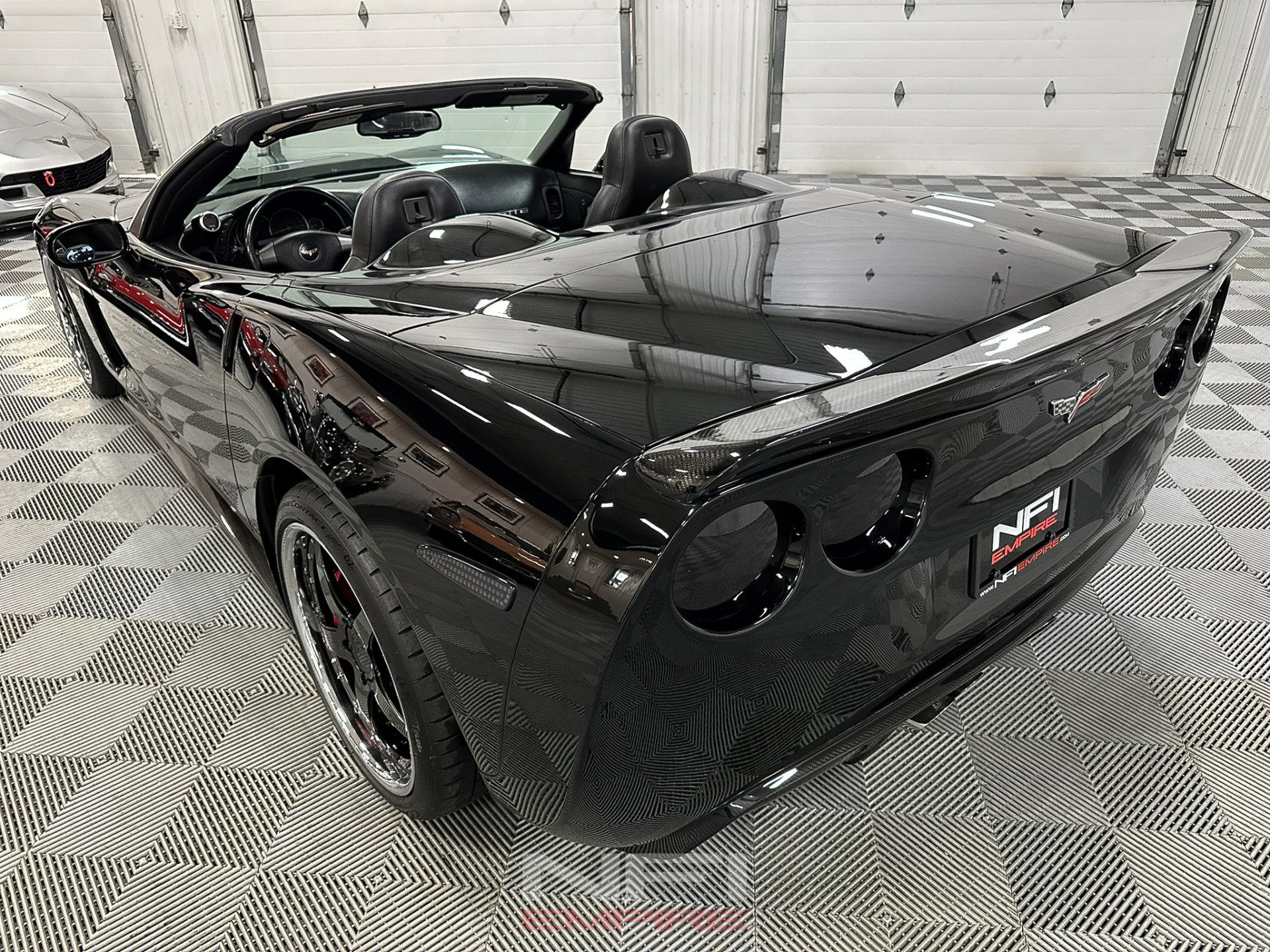 Used 2006 Chevrolet Corvette Convertible 2D w/ Preferred Equipment Group image 18