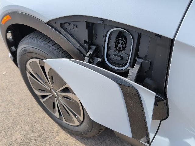 New 2026 Chevrolet Blazer EV LT FWD image 33