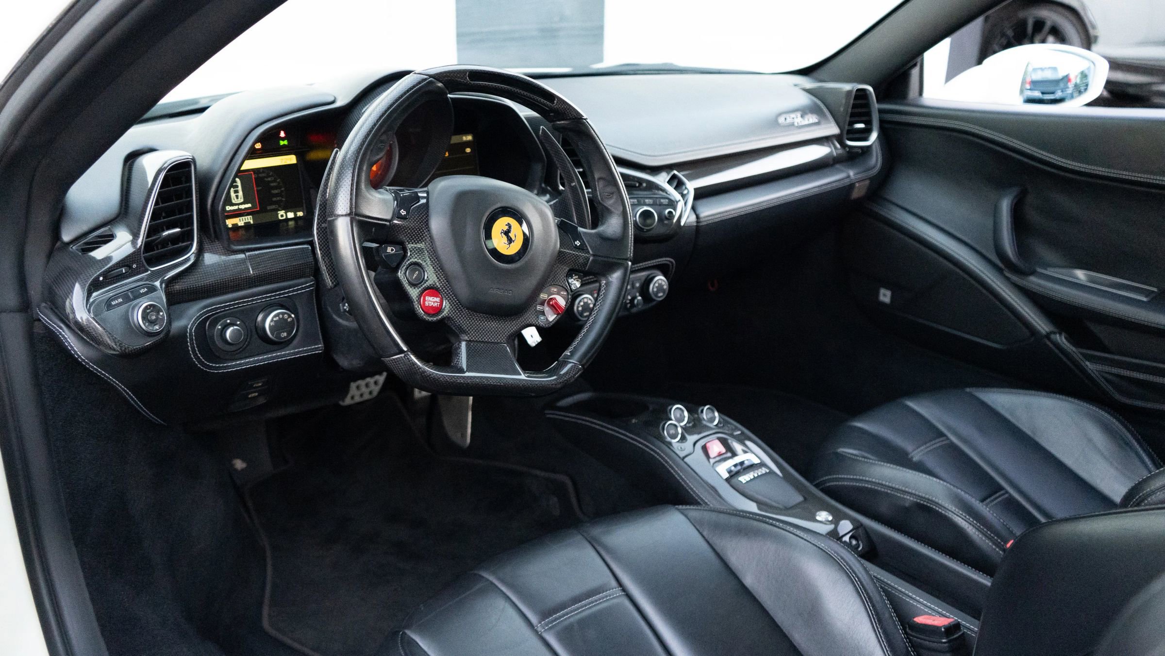 Used 2011 Ferrari 458 Italia Coupe image 21