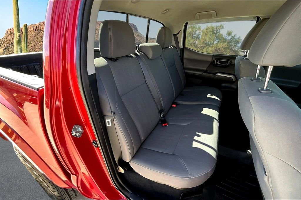 Used 2018 Toyota Tacoma SR5 RWD image 27