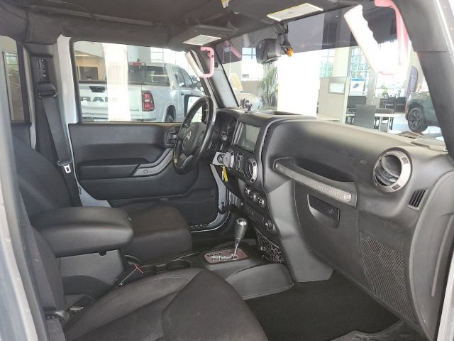 Certified 2018 Jeep Wrangler Unlimited Sport S AWD/4WD image 15