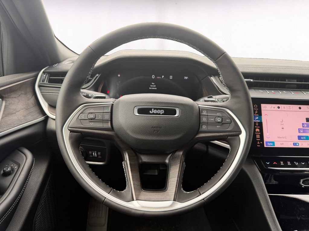 New 2026 Jeep Grand Cherokee Altitude AWD/4WD image 12
