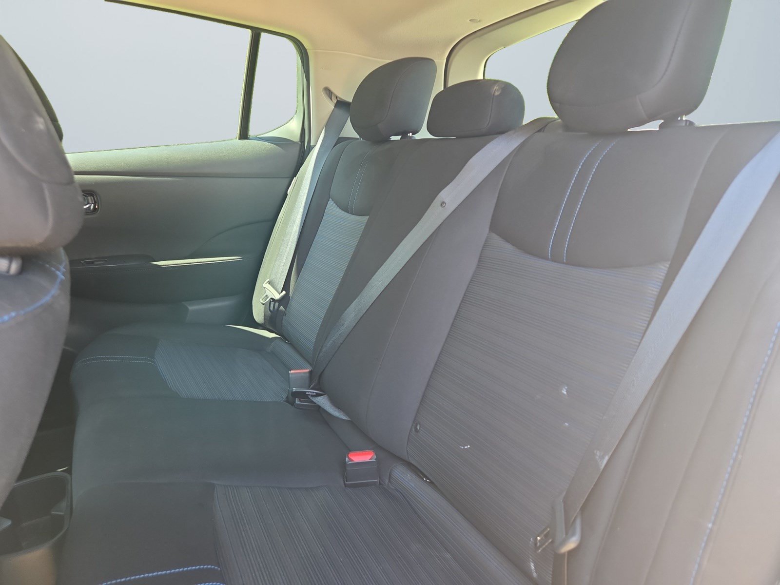 Used 2024 Nissan Leaf S FWD image 15