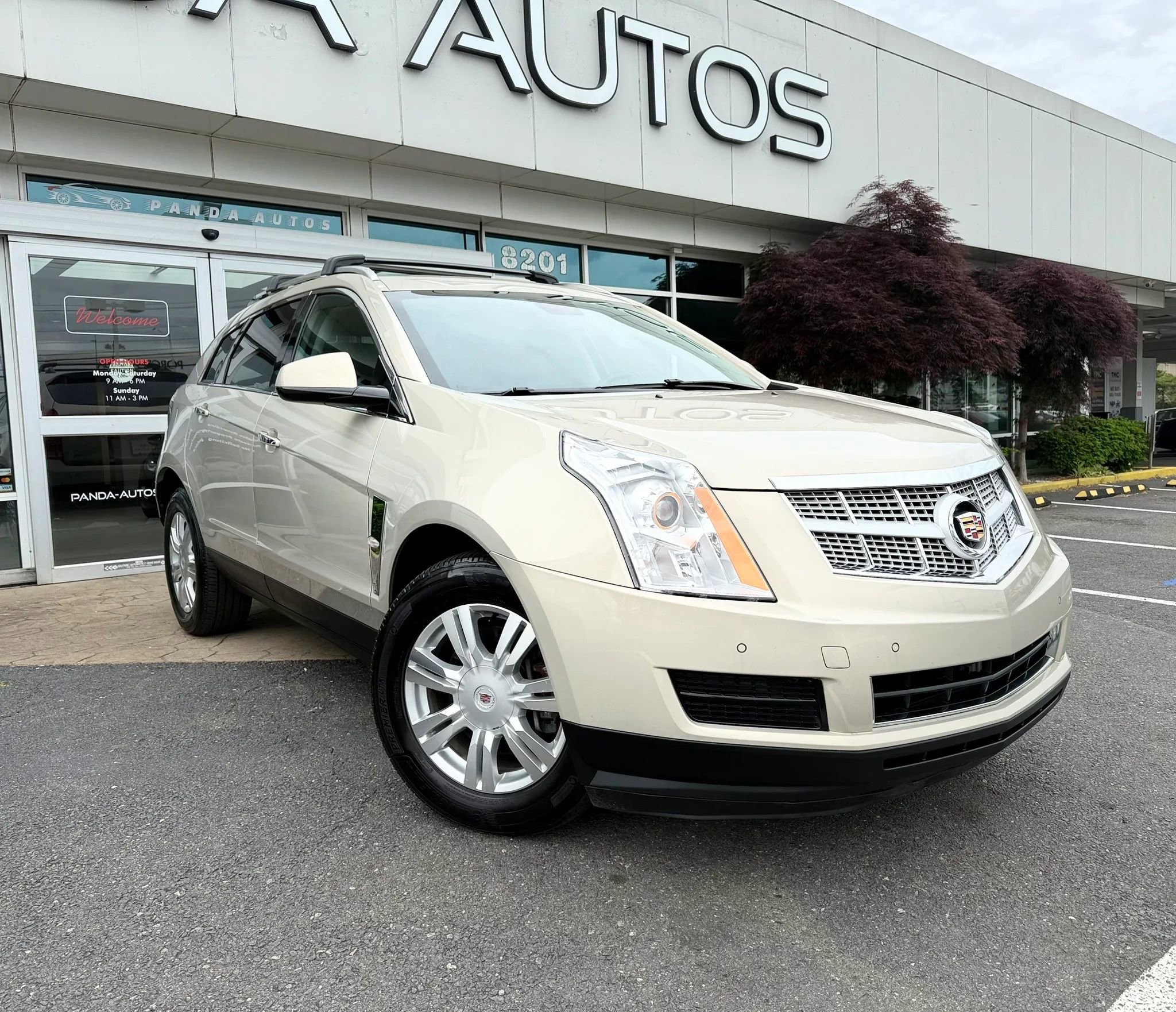 Used 2012 Cadillac SRX Luxury AWD/4WD image 1