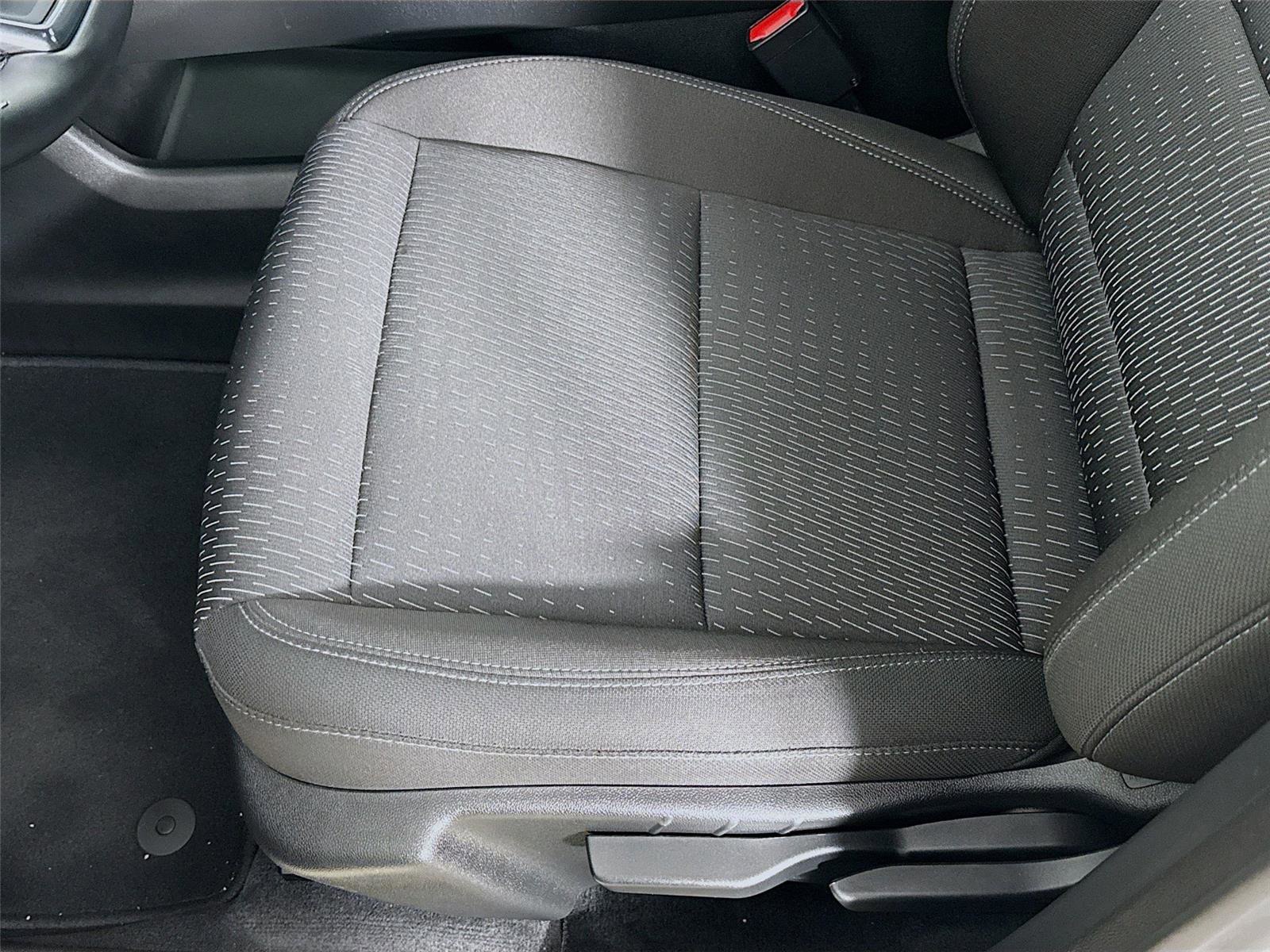 Used 2025 Chevrolet Equinox LT w/ Safety and Technology Package image 20