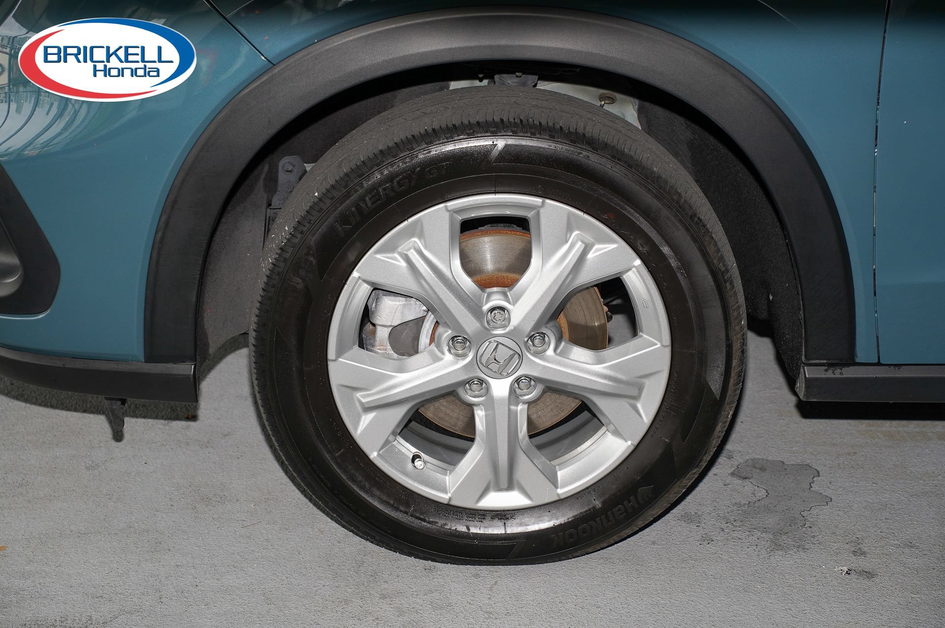Certified 2024 Honda HR-V LX image 40