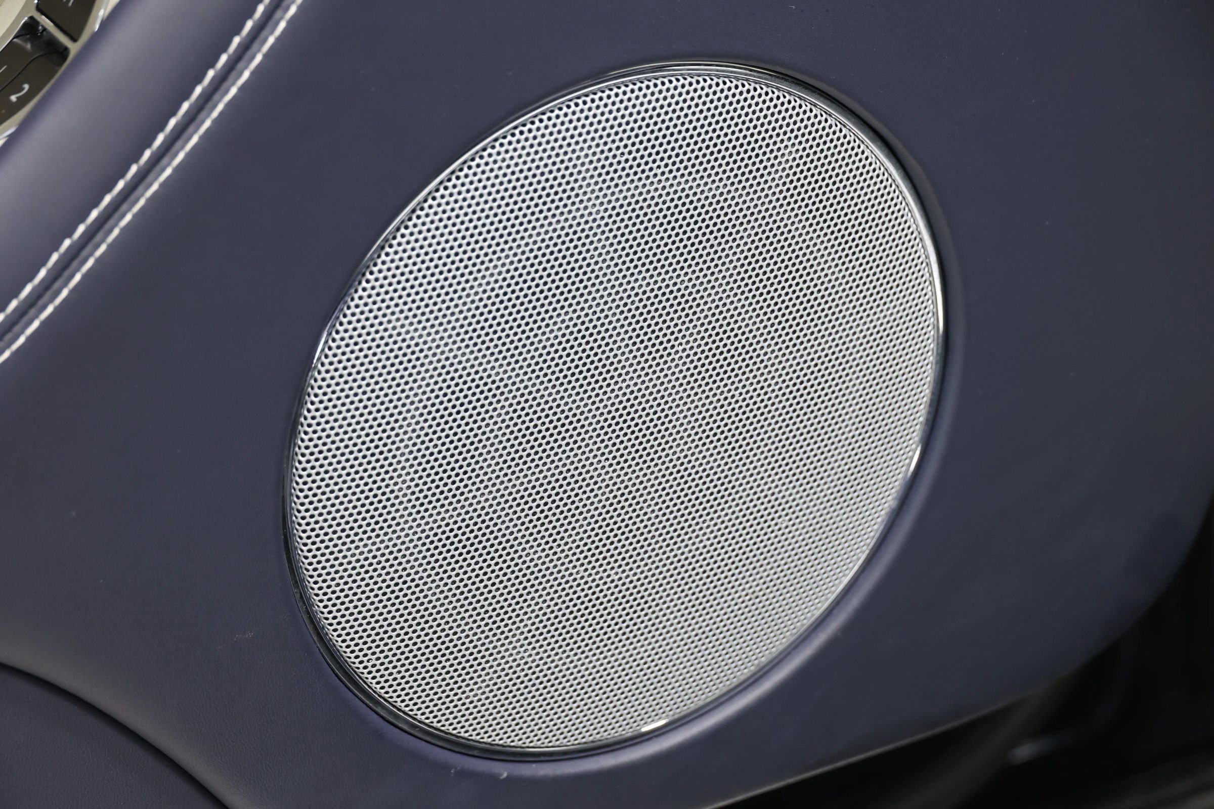 Used 2022 Bentley Bentayga image 11