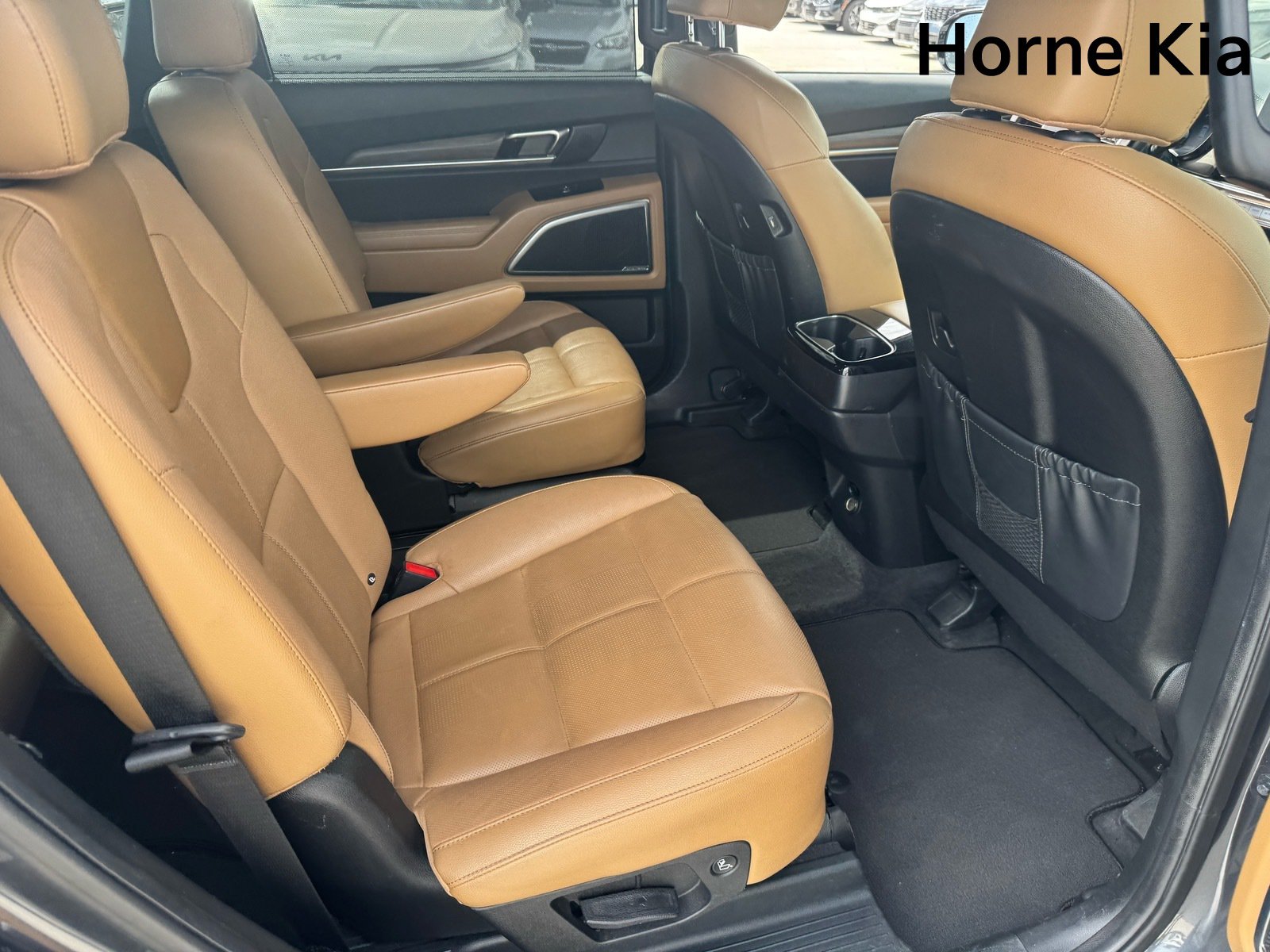 Certified 2022 Kia Telluride SX w/ Towing Package FWD image 28