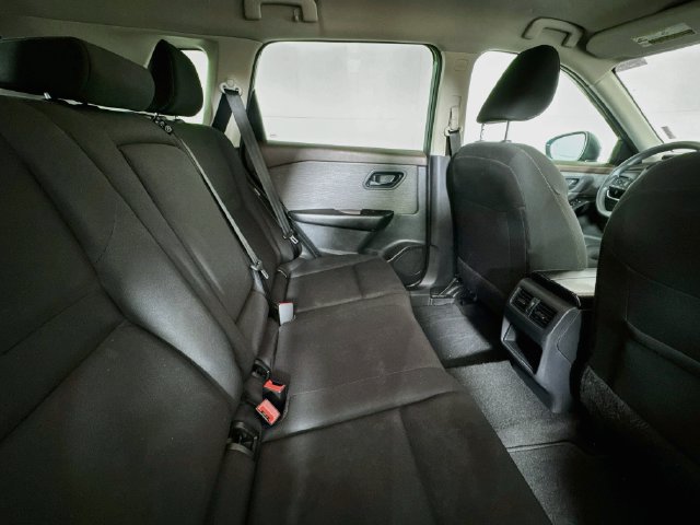 Used 2023 Nissan Rogue S FWD image 24