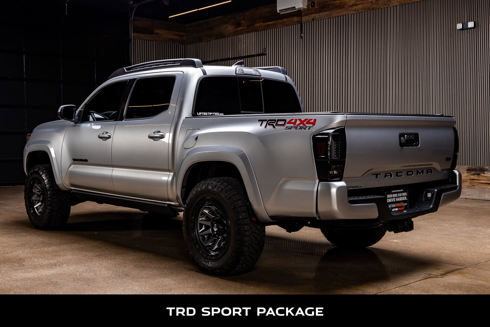Used 2017 Toyota Tacoma TRD Sport w/ Tow Package (A/T) AWD/4WD image 6