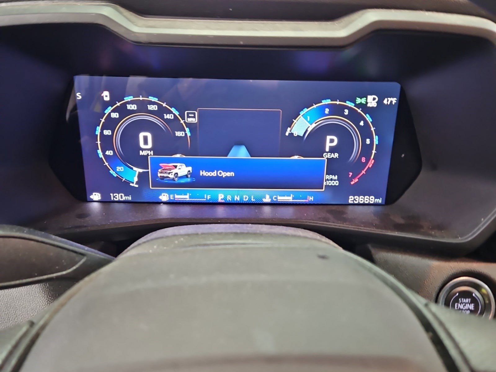 Used 2024 Chevrolet Colorado W/T image 11