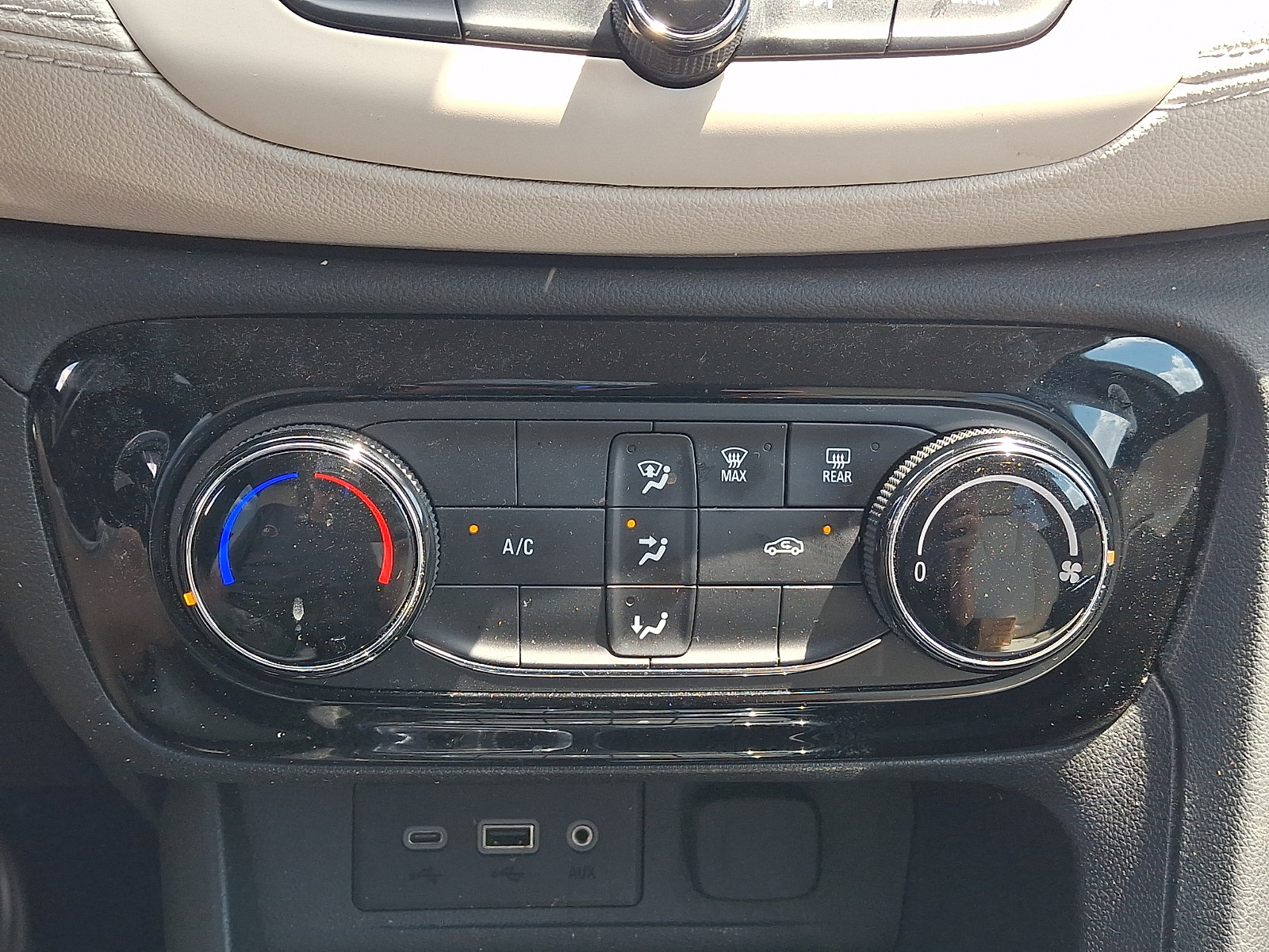 Used 2023 Buick Encore GX Preferred FWD image 15