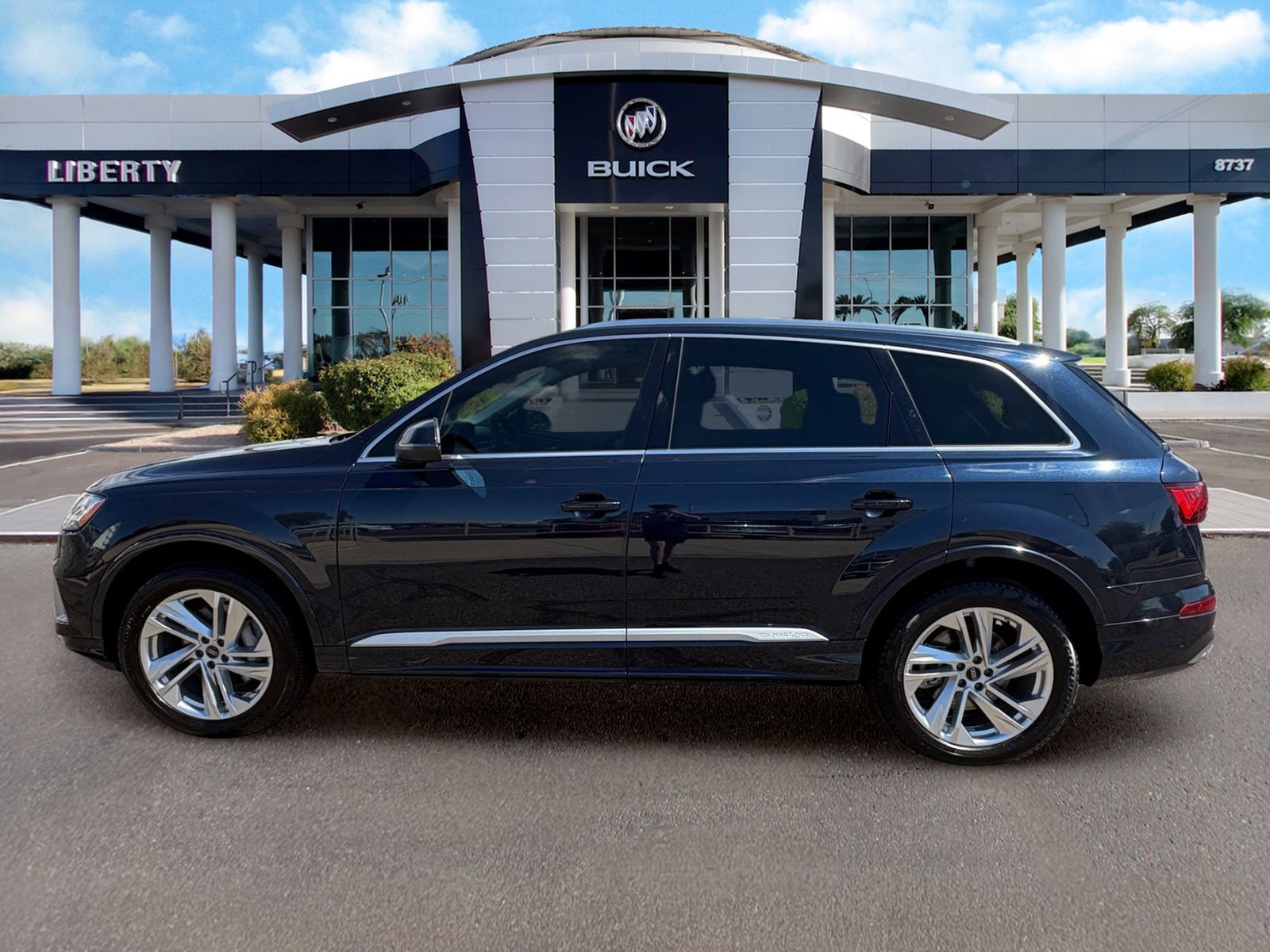 Used 2023 Audi Q7 2.0T Premium w/ Convenience Package AWD/4WD image 6