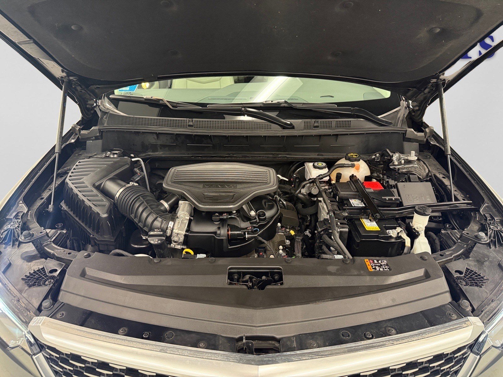 Certified 2024 Cadillac XT6 Premium Luxury w/ LPO, Floor Liner Package image 5