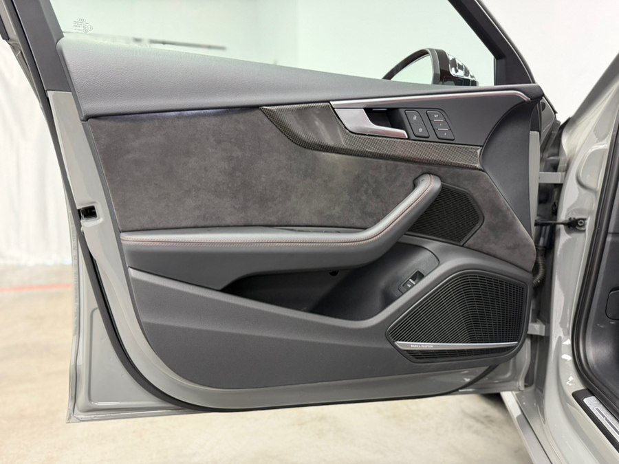Used 2019 Audi S4 Premium Plus w/ Premium Plus Package AWD/4WD image 26
