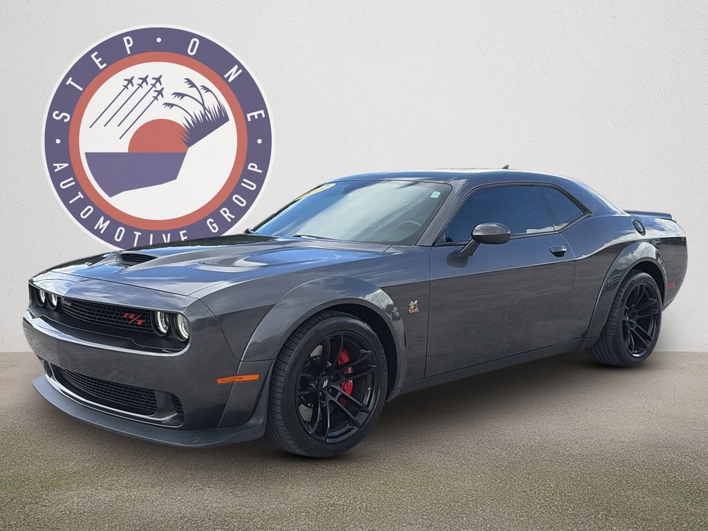 Used 2022 Dodge Challenger R/T Scat Pack RWD image 2
