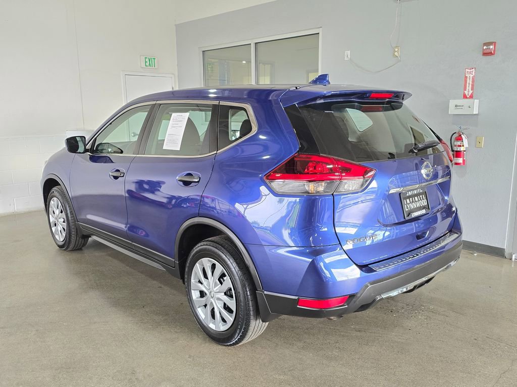 Used 2018 Nissan Rogue S AWD/4WD image 6