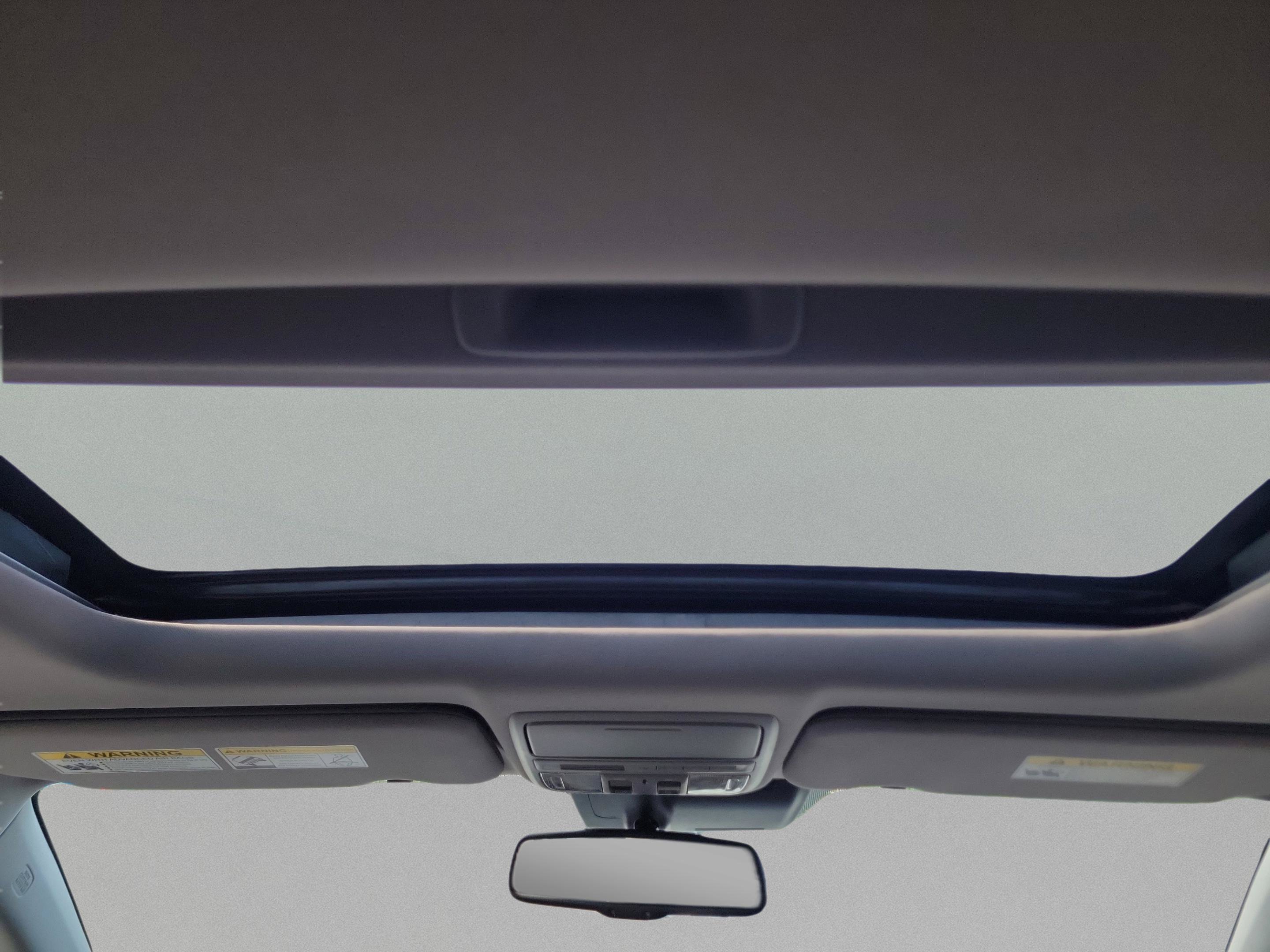 Used 2021 Honda CR-V Touring image 11