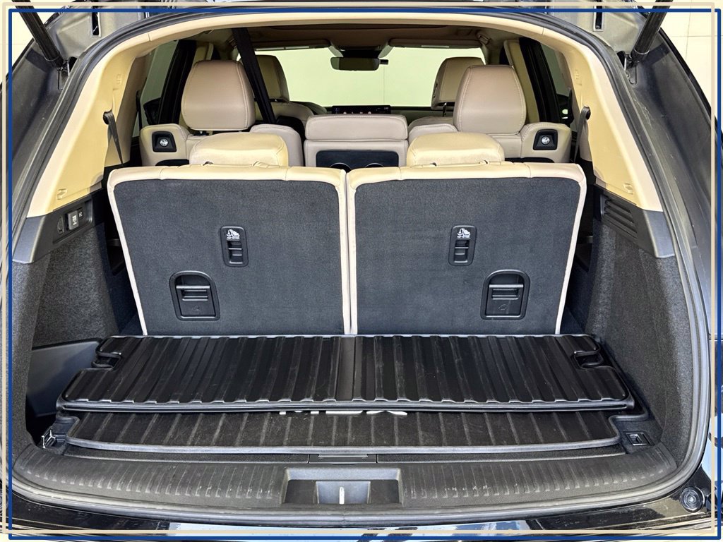 Used 2025 Acura MDX w/ Technology Package FWD image 33