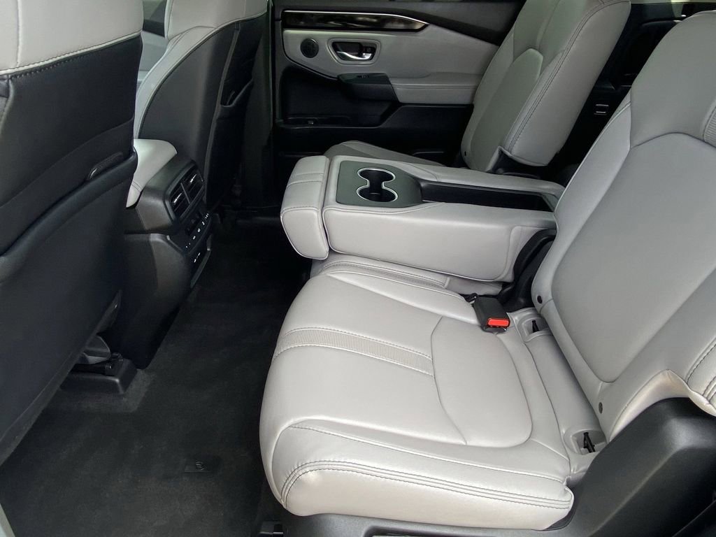 Used 2025 Honda Pilot EX-L image 21
