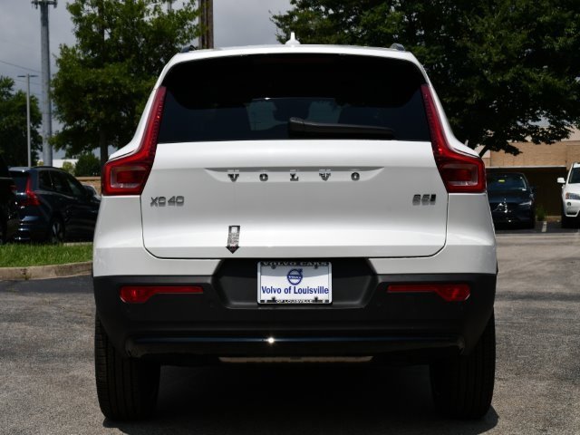 New 2025 Volvo XC40 B5 Plus w/ Protection Package Premier image 6