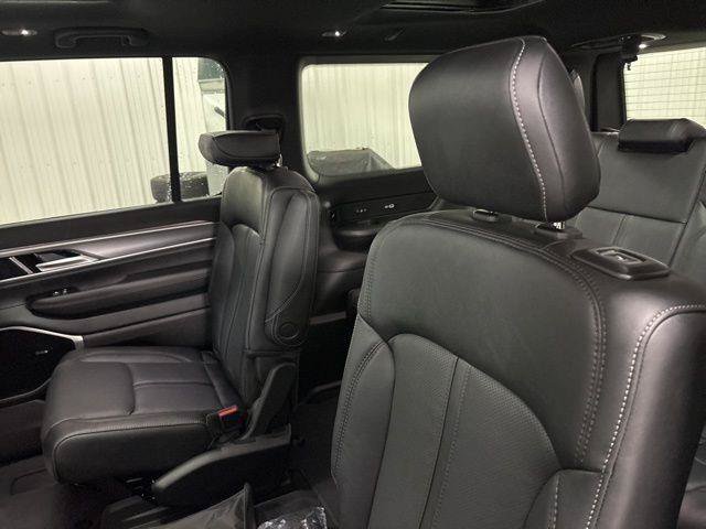 New 2026 Jeep Grand Wagoneer Limited w/ Premium Group II AWD/4WD image 36