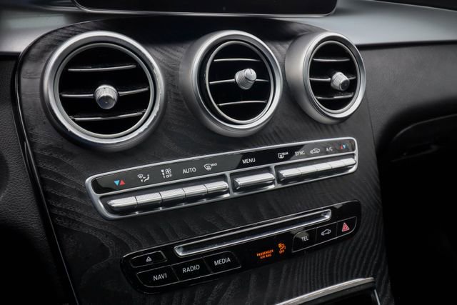 Used 2017 Mercedes-Benz GLC 300 4MATIC image 53