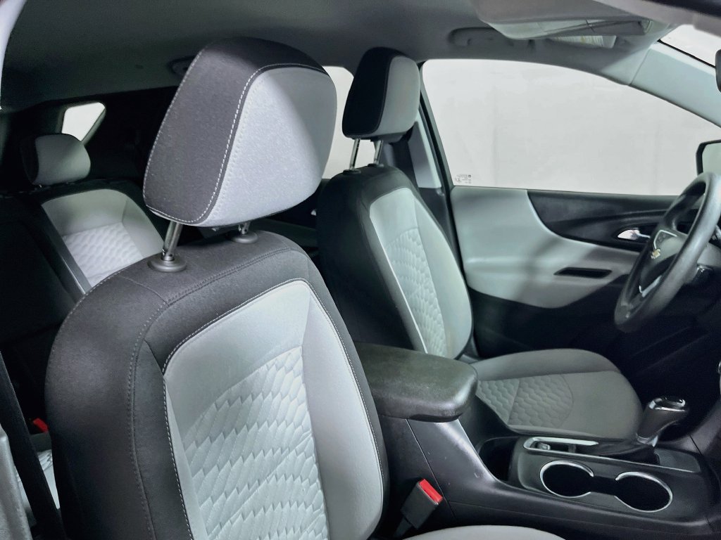 Used 2020 Chevrolet Equinox LS w/ LS Convenience Package FWD image 27