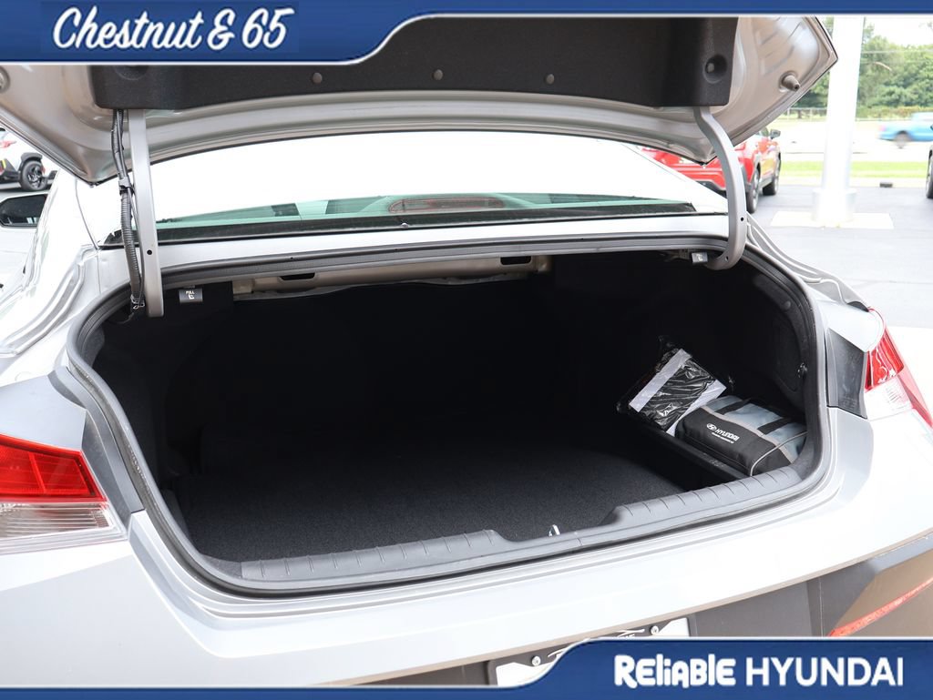 Certified 2025 Hyundai Elantra Sport w/ Cargo Package FWD image 16