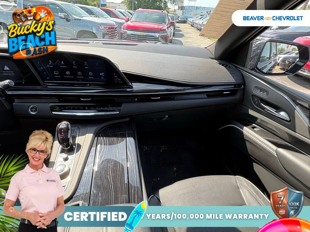 Used 2023 Cadillac Escalade Sport AWD/4WD image 17