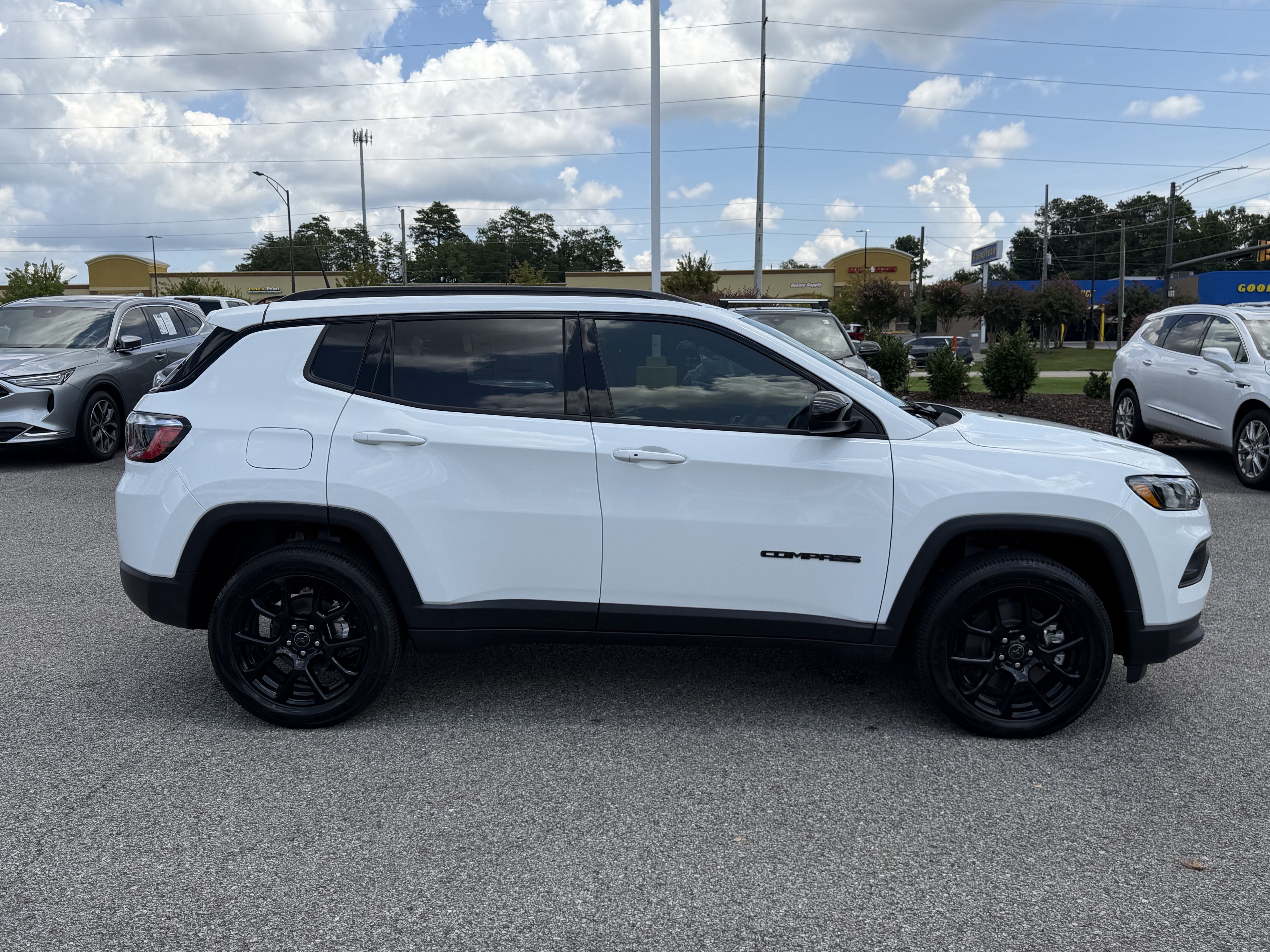 New 2026 Jeep Compass Latitude AWD/4WD image 11