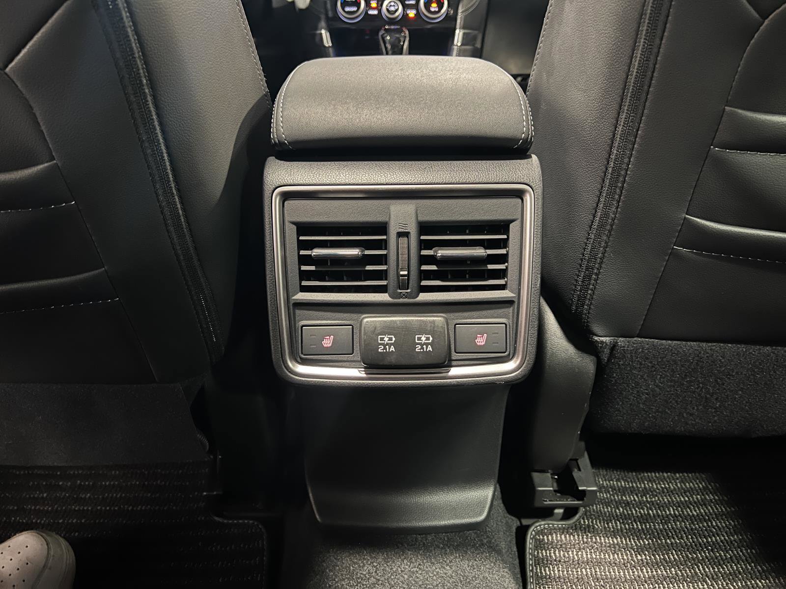 Used 2023 Subaru Forester Touring image 31