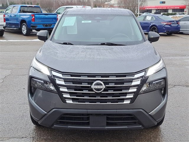 Used 2024 Nissan Rogue S image 8