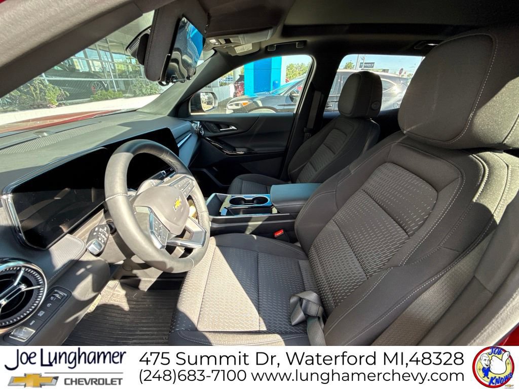 Used 2025 Chevrolet Equinox LT AWD/4WD image 15