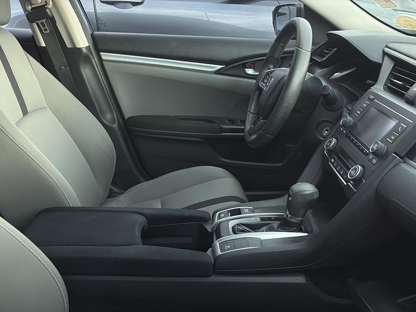 Used 2019 Honda Civic LX image 4