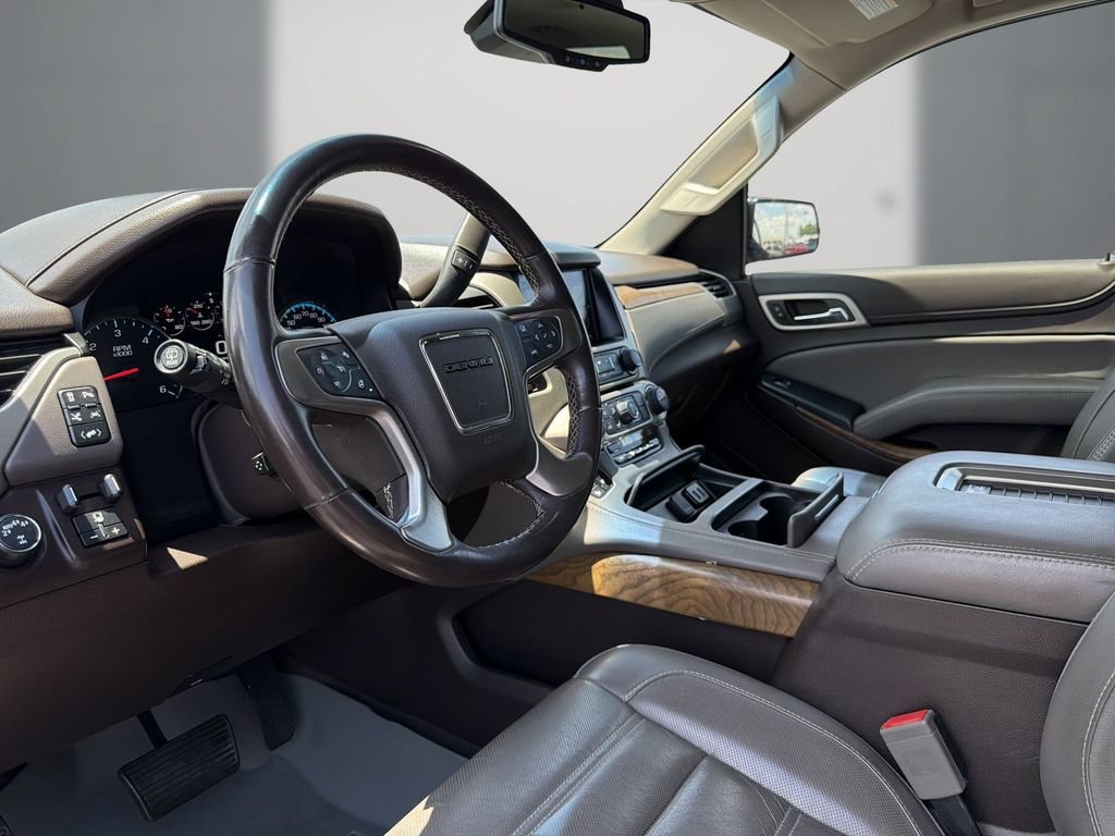 Used 2020 GMC Yukon Denali w/ Open Road Package AWD/4WD image 13