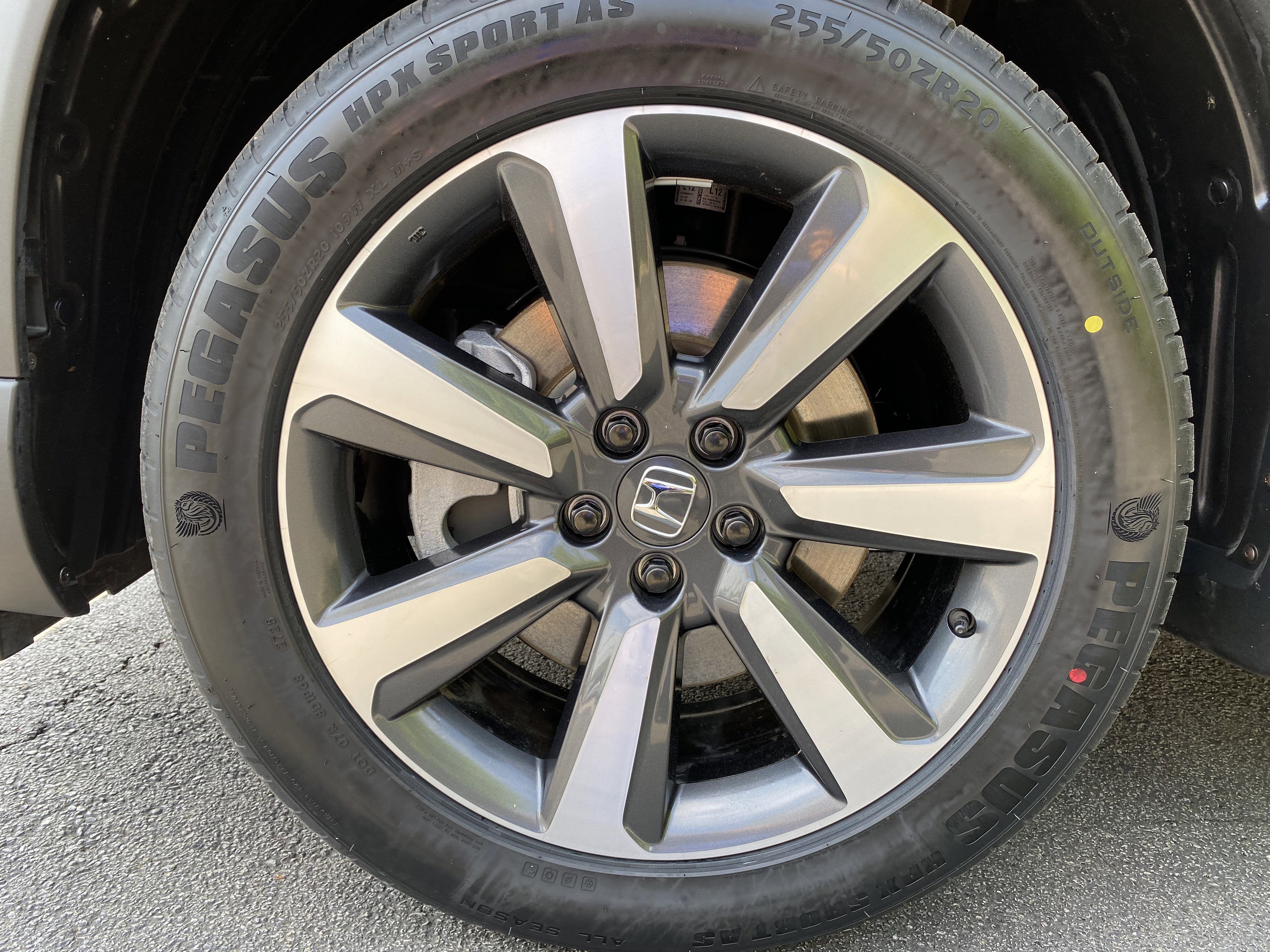 Used 2024 Honda Pilot Touring image 42