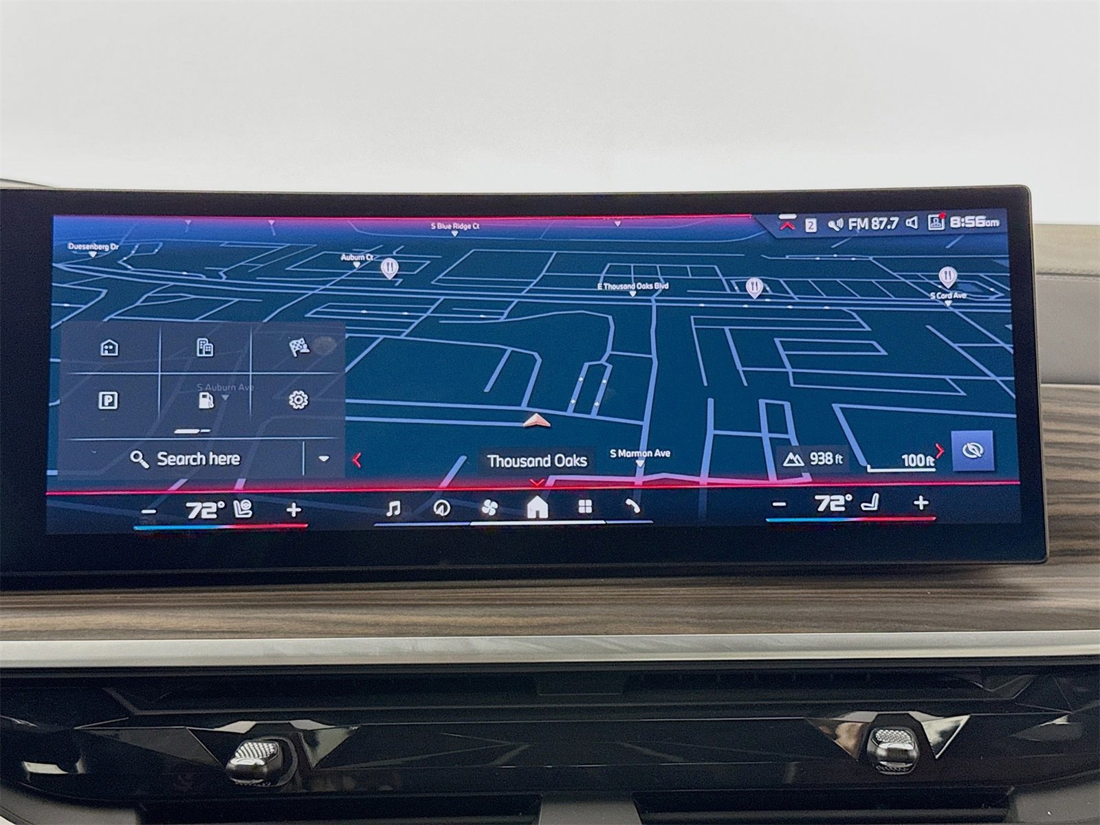 Used 2025 BMW X7 M60i image 13