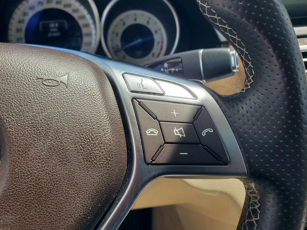 Used 2014 Mercedes-Benz E 350 4MATIC Sedan image 25