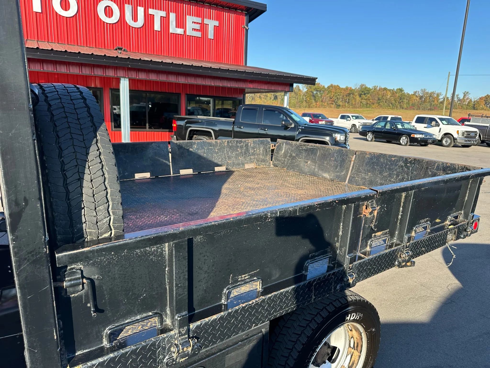 Used 2018 RAM 4500 Tradesman image 17